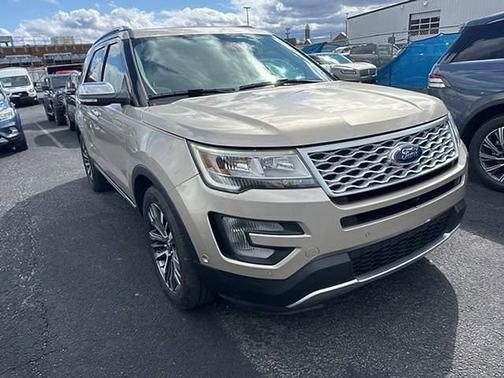 WHITE GOLD METALLIC 2017 Ford Explorer PLATINUM