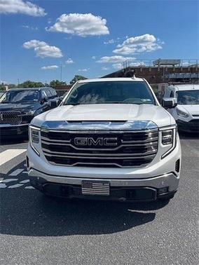 2022 GMC Sierra 1500 SLT