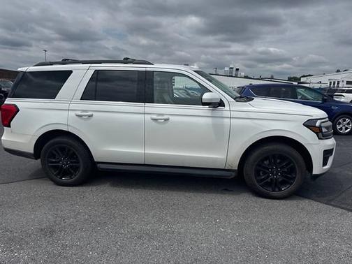 STAR WHITE MET TRI-COAT 2023 Ford Expedition XLT