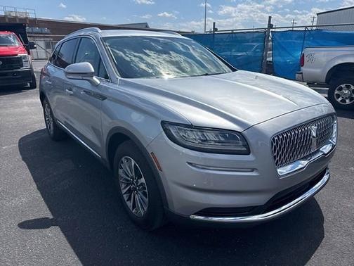 SILVER RADIANCE MET CC 2023 Lincoln Nautilus STANDARD