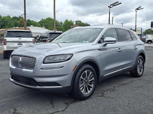 SILVER RADIANCE MET CC 2023 Lincoln Nautilus STANDARD