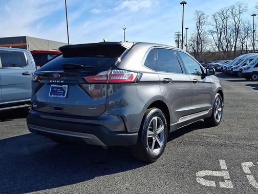 CARBONIZED GRAY 2022 Ford Edge SEL