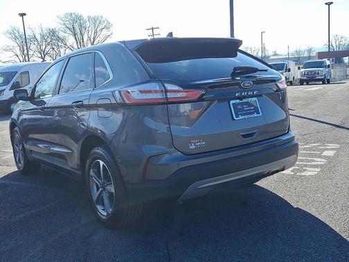 CARBONIZED GRAY 2022 Ford Edge SEL