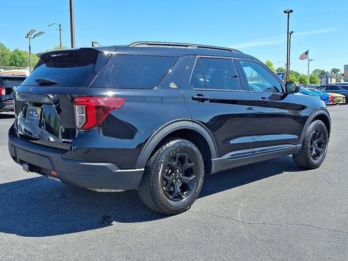 AGATE BLACK METALLIC 2022 Ford Explorer TIMBERLINE