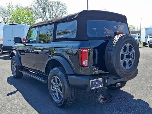 SHADOW BLACK 2022 Ford Bronco BIG BEND