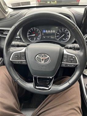 2020 Toyota Highlander PLATINUM