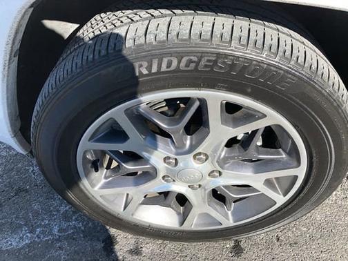 2020 Jeep Grand Cherokee OVERLAND