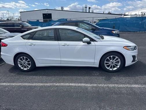 OXFORD WHITE 2020 Ford Fusion SE