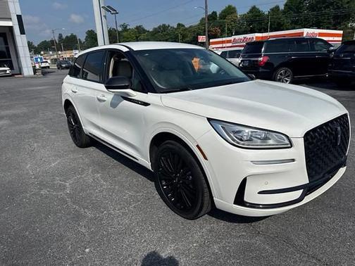 PRISTINE WHITE MET 3C 2025 Lincoln Corsair RESERVE