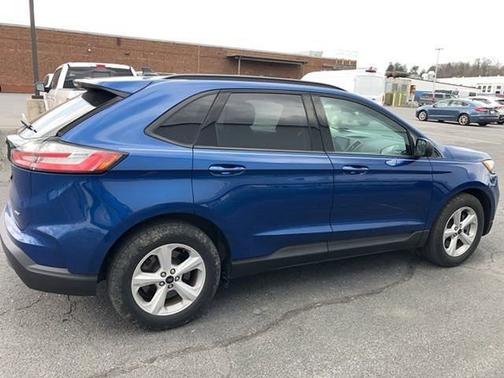 ATLAS BLUE 2023 Ford Edge SE