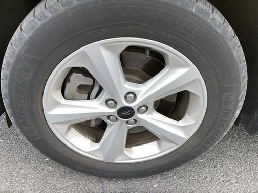 ATLAS BLUE 2023 Ford Edge SE