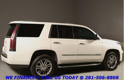 2017 Cadillac Escalade Luxury