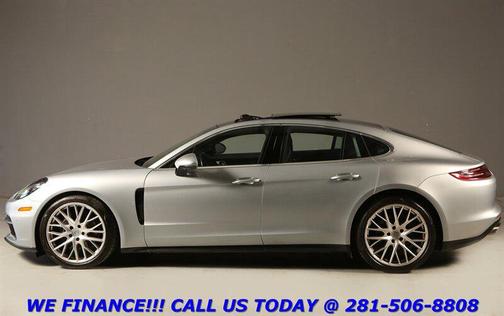 2019 Porsche Panamera 4
