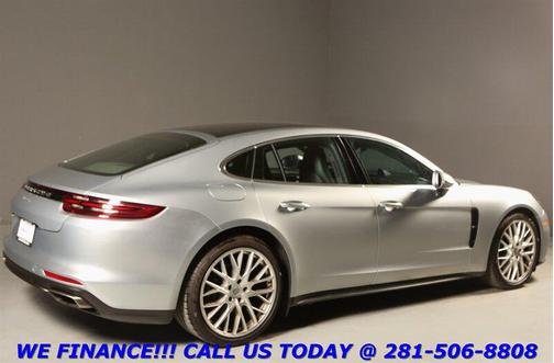 2019 Porsche Panamera 4