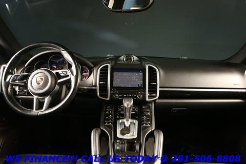 2017 Porsche Cayenne Platinum Edition