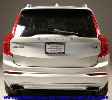 2016 Volvo XC90 T6 Momentum