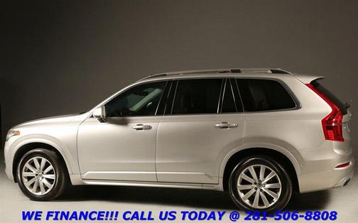 2016 Volvo XC90 T6 Momentum