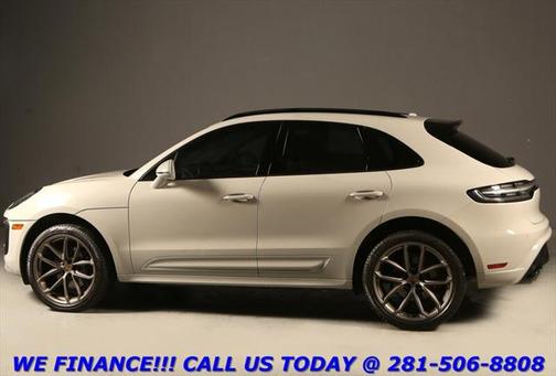 2022 Porsche Macan Base