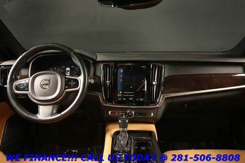 Onyx Black Metallic 2017 Volvo S90 T5 Momentum