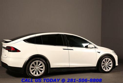 Pearl White Multi-Coat 2018 Tesla Model X 100D