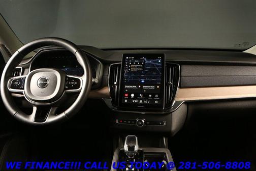 2025 Volvo XC90 B6 Plus 7-Seater