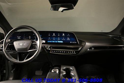 Argent Silver Metallic 2024 Cadillac LYRIQ Tech