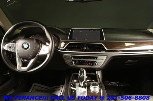 2022 BMW 750 Li