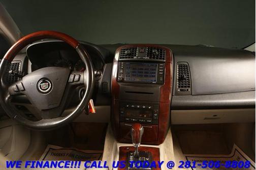 2004 Cadillac SRX V8