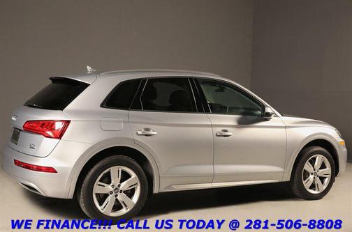 Florett Silver Metallic 2018 Audi Q5 2.0T Premium