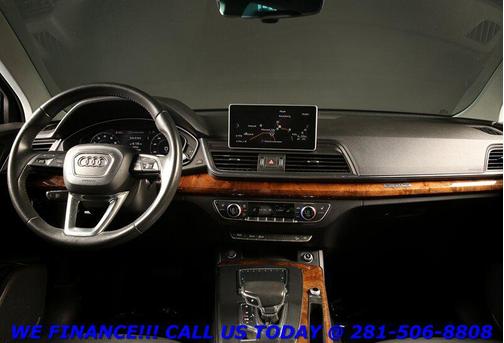Florett Silver Metallic 2018 Audi Q5 2.0T Premium