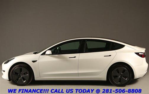 Pearl White Multi-Coat 2022 Tesla Model 3 Long Range