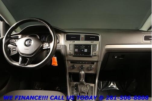 2016 Volkswagen Golf SportWagen TSI S 4-Door