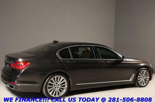 Jatoba Brown Metallic 2018 BMW 750 I