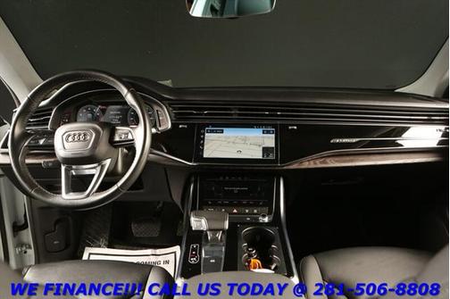 2022 Audi Q8 55 Premium