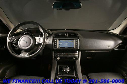 2018 Jaguar F-PACE 25t Prestige