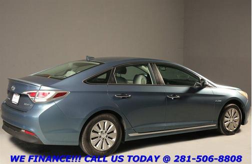 2016 Hyundai SONATA Hybrid SE