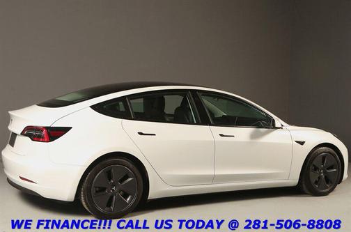 Pearl White Multi-Coat 2023 Tesla Model 3 Standard Range