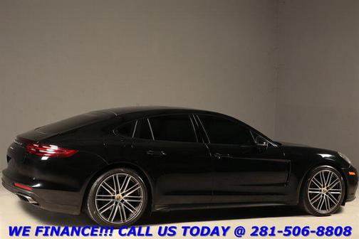 Chalk 2018 Porsche Panamera 4