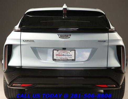 Nimbus Metallic 2024 Cadillac LYRIQ Tech