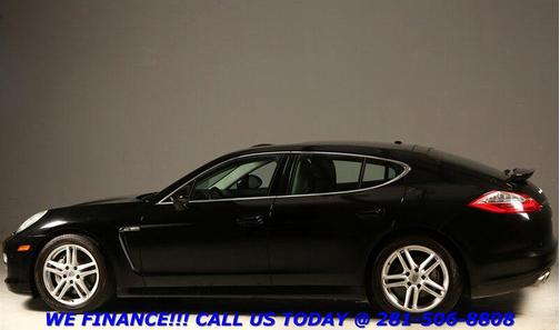 2011 Porsche Panamera 4S