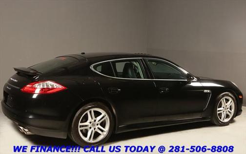 2011 Porsche Panamera 4S