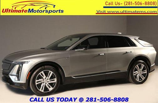 Argent Silver Metallic 2024 Cadillac LYRIQ Tech