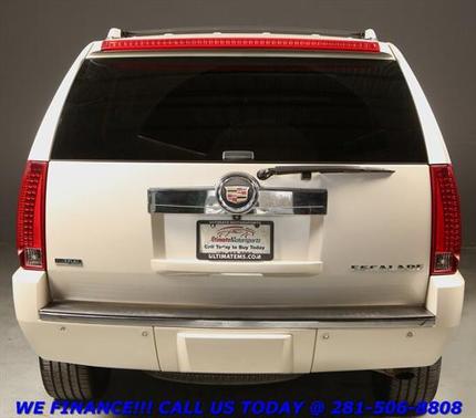 2011 Cadillac Escalade Luxury