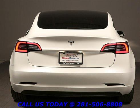 Pearl White Multi-Coat 2022 Tesla Model 3 Long Range