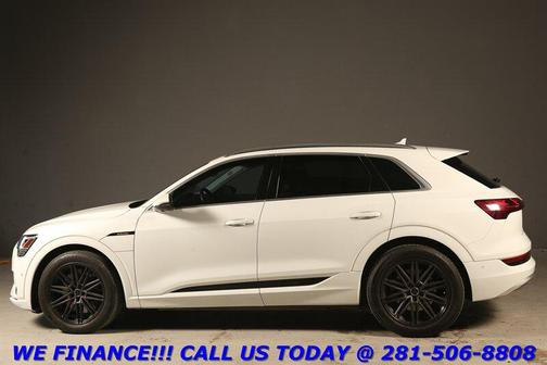 Glacier White Metallic 2019 Audi e-tron Premium Plus
