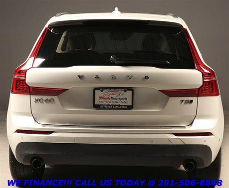 Crystal White Metallic 2018 Volvo XC60 T5 Momentum