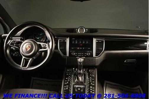 2017 Porsche Macan Base