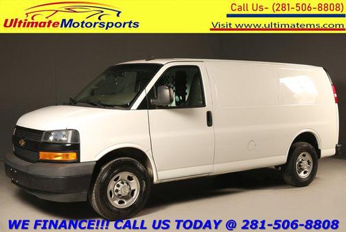 Summit White 2021 Chevrolet Express 2500 LT