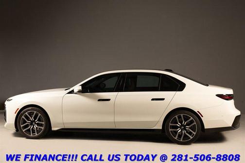 Alpine White 2023 BMW 740 i