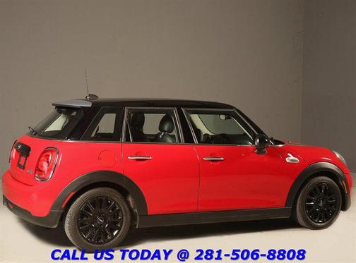Chili Red 2019 MINI Hardtop Cooper S